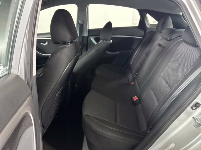 2017 Symphony Air Silver Hyundai Elantra GT Base FWD Hatchback