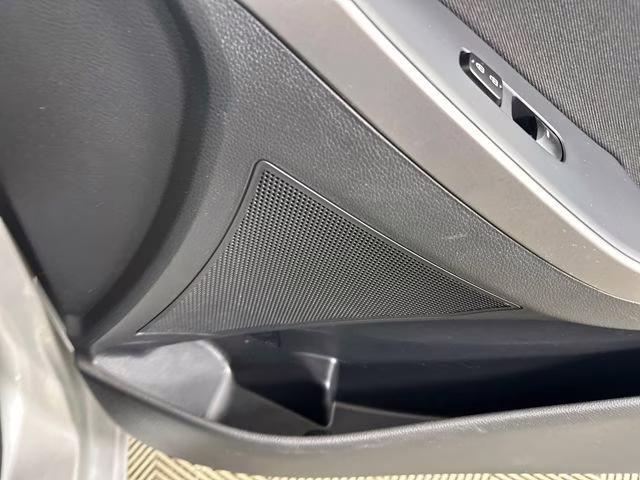 2017 Symphony Air Silver Hyundai Elantra GT Base FWD Hatchback