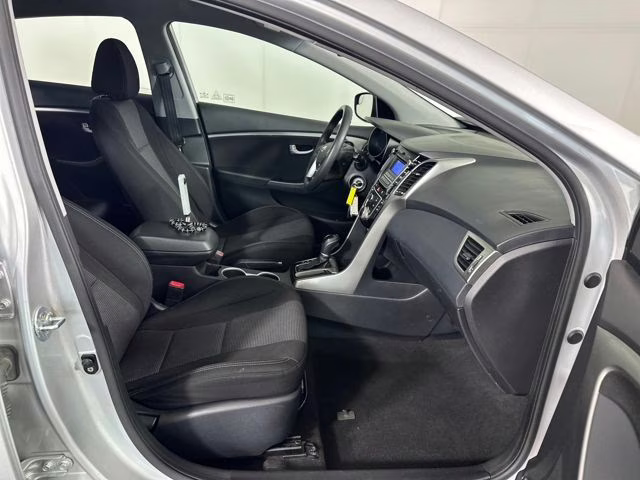 2017 Symphony Air Silver Hyundai Elantra GT Base FWD Hatchback