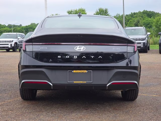 2026 Abyss Black Hyundai Sonata SE FWD Sedan
