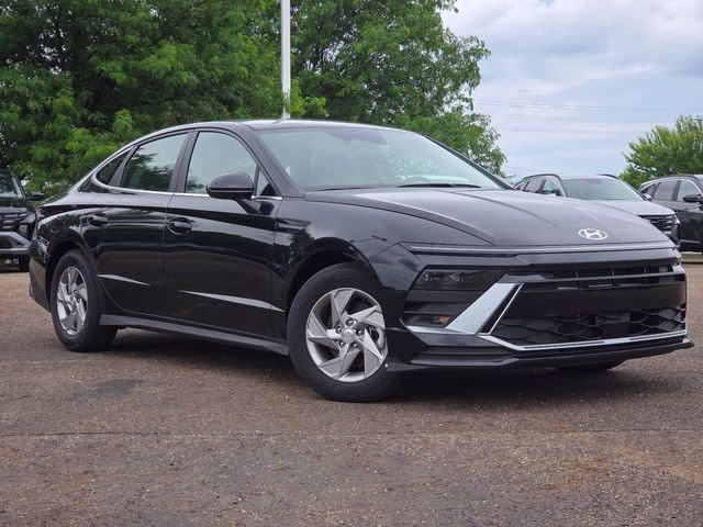 2026 Abyss Black Hyundai Sonata SE FWD Sedan