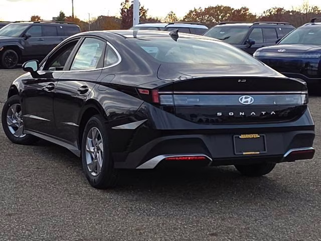 2026 Abyss Black Hyundai Sonata SE FWD Sedan