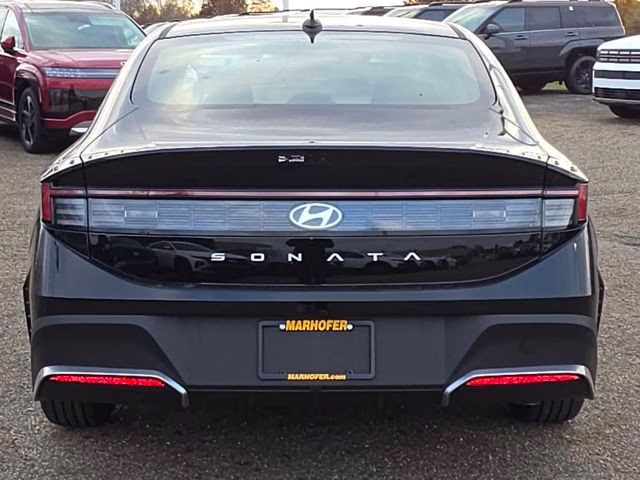 2026 Abyss Black Hyundai Sonata SE FWD Sedan