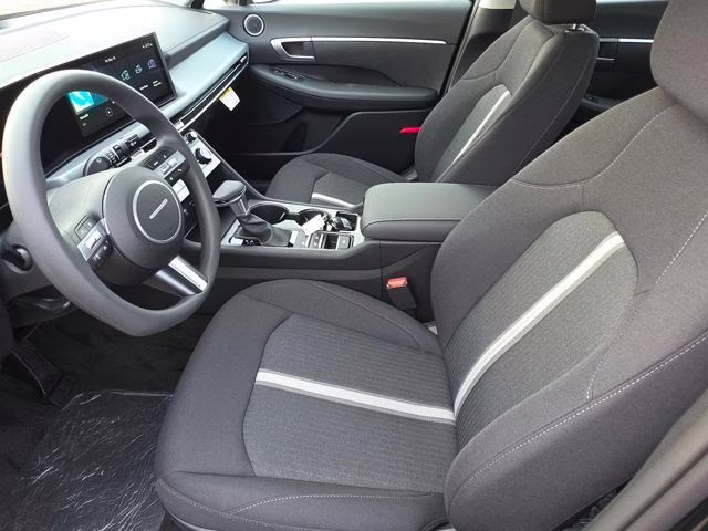 2026 Abyss Black Hyundai Sonata SE FWD Sedan
