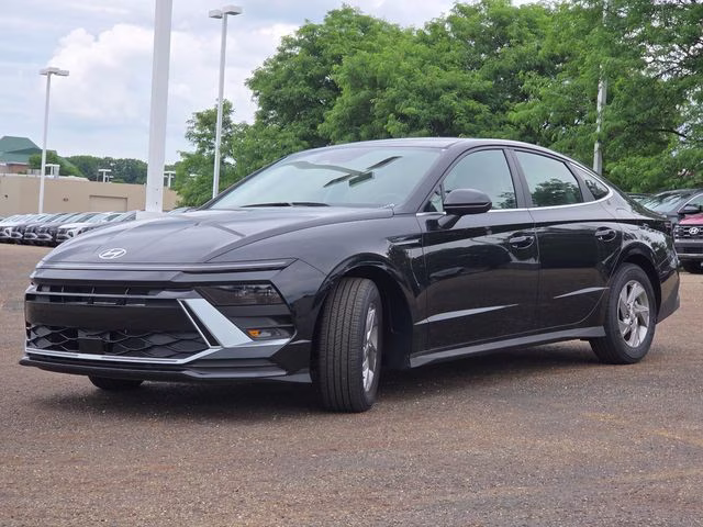 2026 Abyss Black Hyundai Sonata SE FWD Sedan