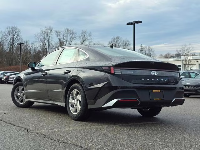 2026 Carbon Blue Hyundai Sonata SE FWD Sedan