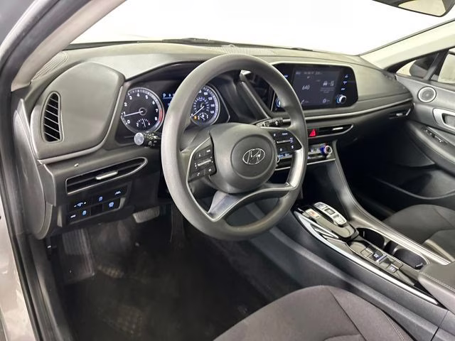 2023 Curated Silver Hyundai Sonata SE FWD Sedan
