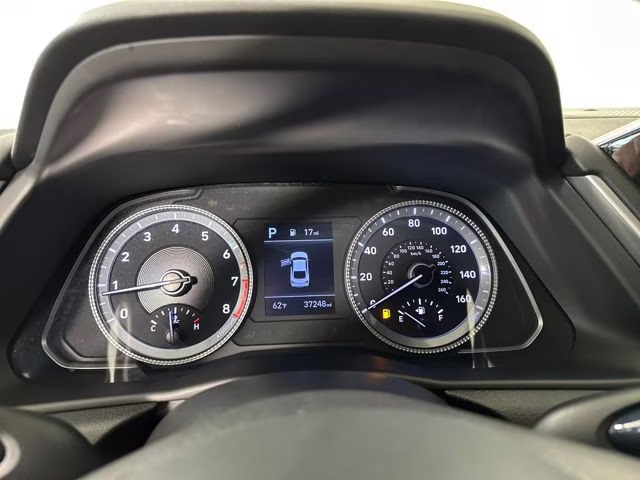 2023 Curated Silver Hyundai Sonata SE FWD Sedan