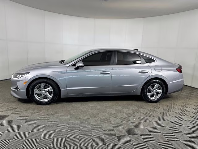 2023 Curated Silver Hyundai Sonata SE FWD Sedan