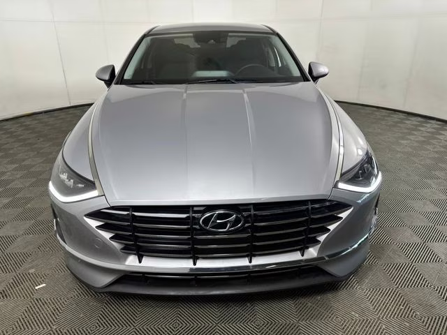 2023 Curated Silver Hyundai Sonata SE FWD Sedan