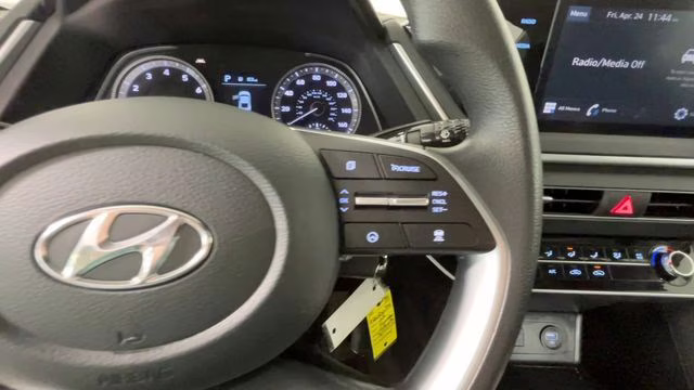 2023 Portofino Gray Hyundai Sonata SE FWD Sedan