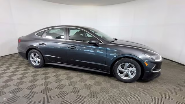 2023 Portofino Gray Hyundai Sonata SE FWD Sedan