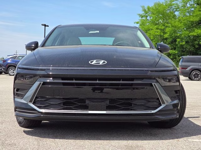 2026 Abyss Black Hyundai Sonata Hybrid Blue FWD Sedan