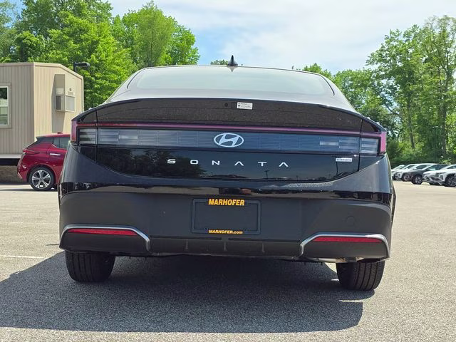2026 Abyss Black Hyundai Sonata Hybrid Blue FWD Sedan