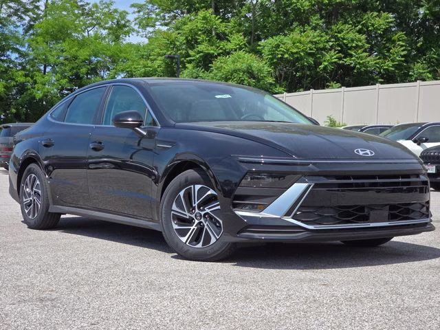 2026 Abyss Black Hyundai Sonata Hybrid Blue FWD Sedan