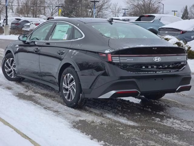 2026 Abyss Black Hyundai Sonata Hybrid Blue FWD Sedan