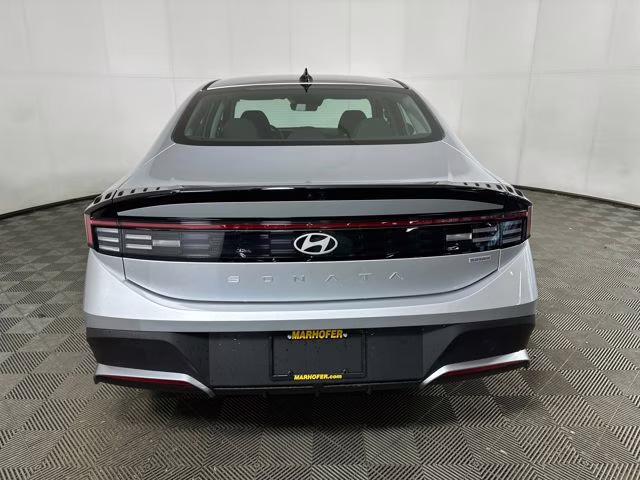 2026 Aero Silver Hyundai Sonata Hybrid Blue FWD Sedan