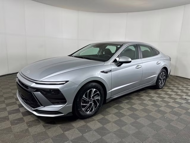 2026 Aero Silver Hyundai Sonata Hybrid Blue FWD Sedan