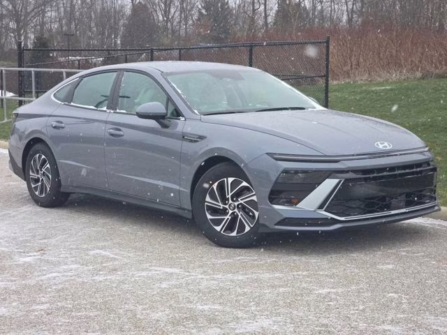 2026 Transmission Blue Hyundai Sonata Hybrid Blue FWD Sedan