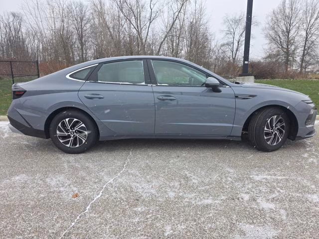 2026 Transmission Blue Hyundai Sonata Hybrid Blue FWD Sedan