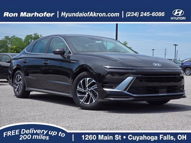 2026 Abyss Black Hyundai Sonata Hybrid Blue FWD Sedan