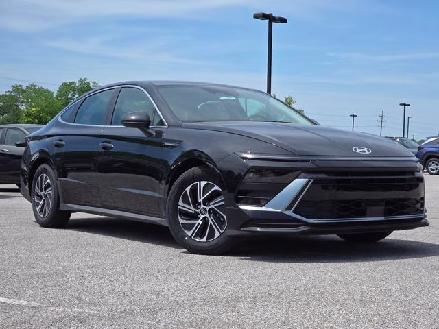 2026 Abyss Black Hyundai Sonata Hybrid Blue FWD Sedan