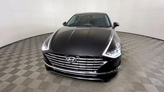 2023 Onyx Black Hyundai Sonata Hybrid Limited FWD Sedan