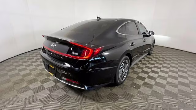2023 Onyx Black Hyundai Sonata Hybrid Limited FWD Sedan