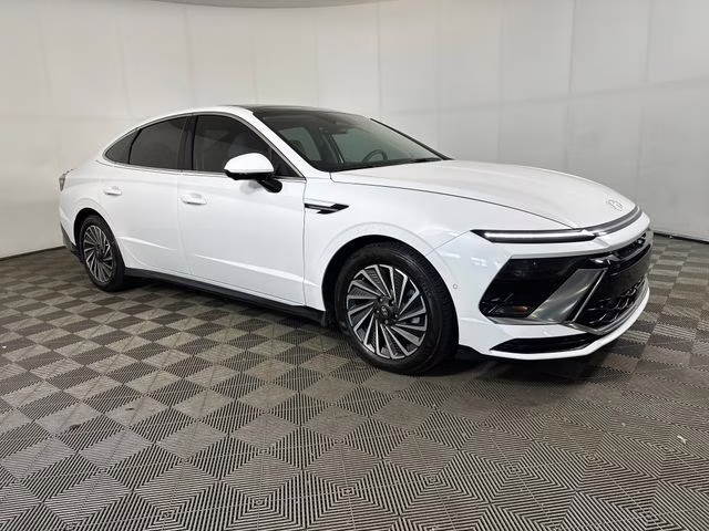 2024 Serenity White Hyundai Sonata Hybrid Limited FWD Sedan