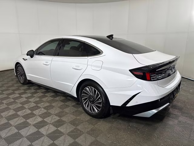 2024 Serenity White Hyundai Sonata Hybrid Limited FWD Sedan