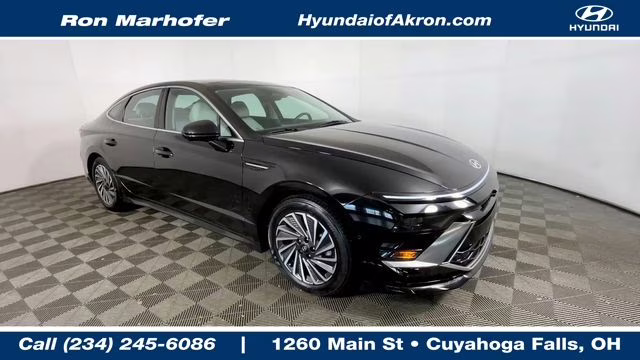 2024 Onyx Black Hyundai Sonata Hybrid Limited FWD Sedan