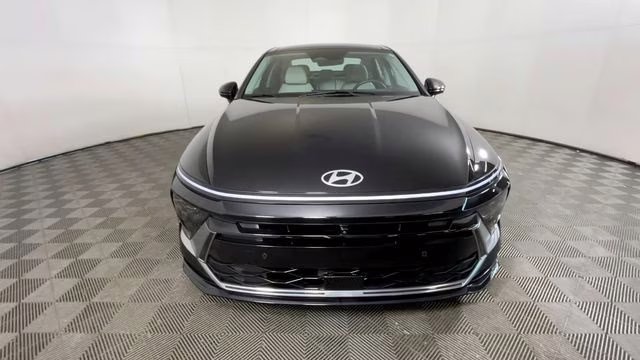 2024 Onyx Black Hyundai Sonata Hybrid Limited FWD Sedan