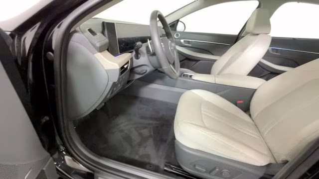 2024 Onyx Black Hyundai Sonata Hybrid Limited FWD Sedan