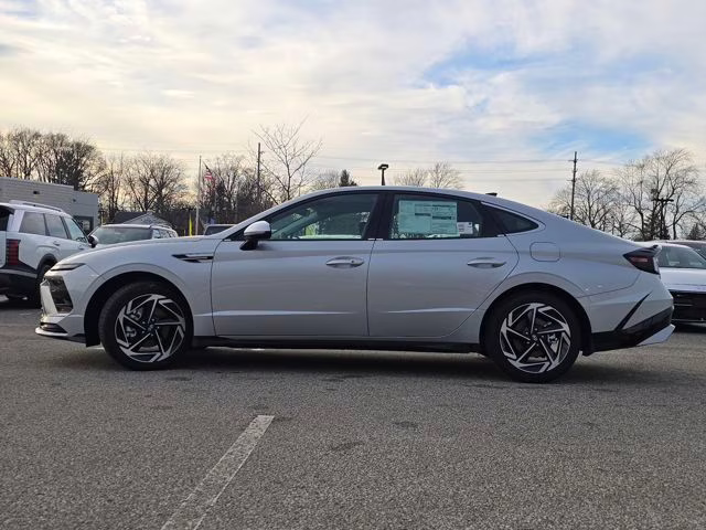 2026 Aero Silver Hyundai Sonata SEL Sport FWD Sedan