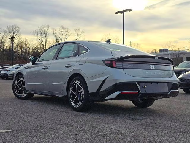 2026 Aero Silver Hyundai Sonata SEL Sport FWD Sedan