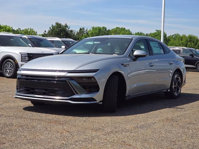 2026 Aero Silver Hyundai Sonata SEL Sport AWD Sedan