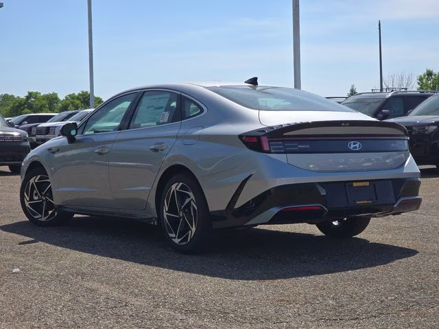 2026 Aero Silver Hyundai Sonata SEL Sport AWD Sedan