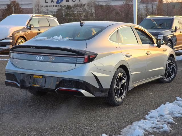 2026 Aero Silver Hyundai Sonata SEL Sport AWD Sedan