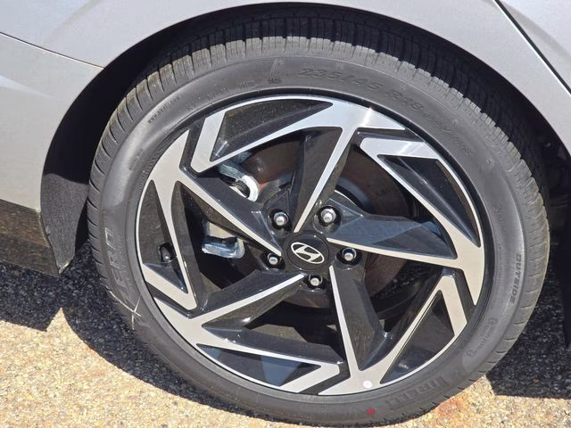 2026 Aero Silver Hyundai Sonata SEL Sport AWD Sedan