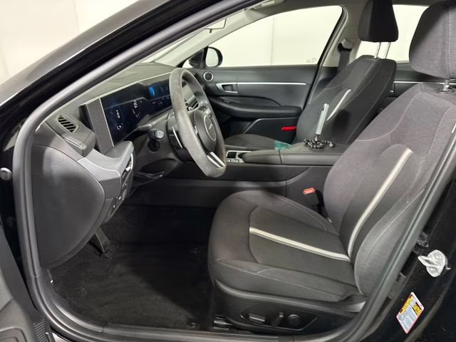 2024 Onyx Black Hyundai Sonata SEL FWD Sedan