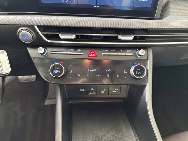 2024 Onyx Black Hyundai Sonata SEL FWD Sedan