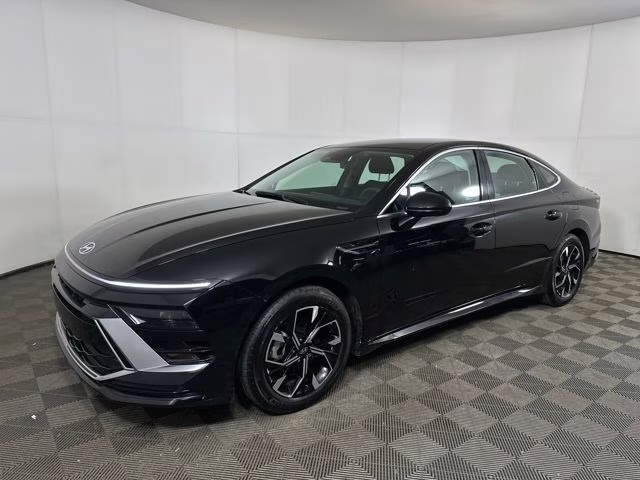 2024 Onyx Black Hyundai Sonata SEL FWD Sedan