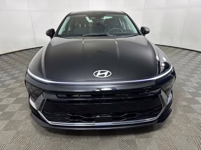 2024 Onyx Black Hyundai Sonata SEL FWD Sedan