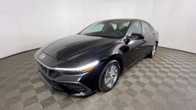 2024 Abyss Black Hyundai Elantra SE FWD Sedan