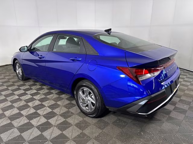 2024 Intense Blue Hyundai Elantra SE FWD Sedan