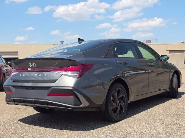 2026 Amazon Gray Hyundai Elantra SEL Sport FWD Sedan