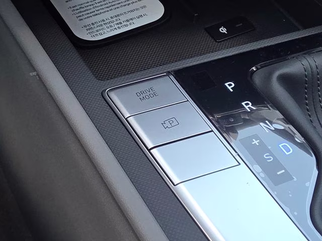 2026 Amazon Gray Hyundai Elantra SEL Sport FWD Sedan