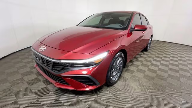 2024 Ultimate Red Hyundai Elantra SEL FWD Sedan