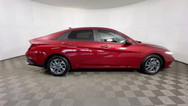 2024 Ultimate Red Hyundai Elantra SEL FWD Sedan