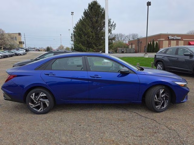 2025 Intense Blue Hyundai Elantra SEL Sport FWD Sedan
